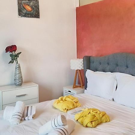 Cozy Penthouse In A New Business Building In City Center. Free Private Parking Apartment Cluj Napoca Bagian luar foto