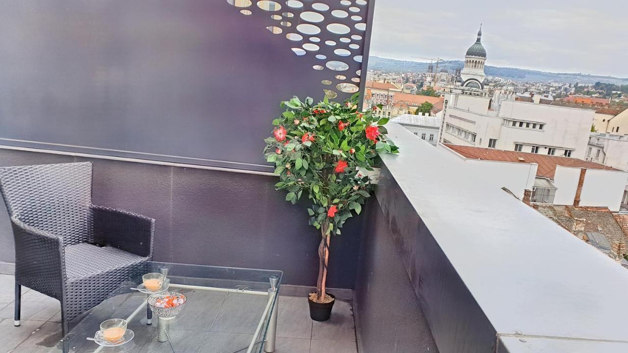 Cozy Penthouse In A New Business Building In City Center. Free Private Parking Apartment Cluj Napoca Bagian luar foto